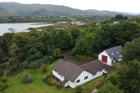 4 Bed and Garage