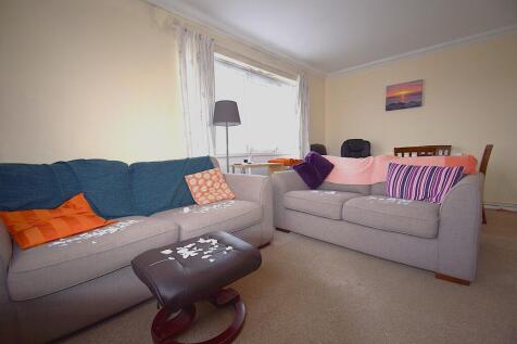 Living room 1