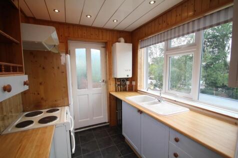 The Close, East Keswick, Leeds, West Yorkshire, LS17 photo 5