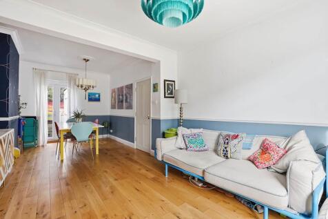 03-7f93JHPropWpen - 25 Whateley Road - 7-small.jpg