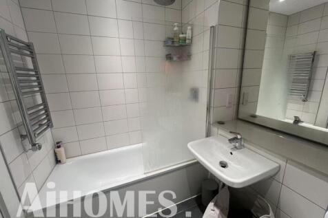 LC219365B, 4 Hulme Street, Salford, Manchester photo 5