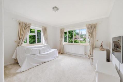 WOODCOTE HURST (1).jpg