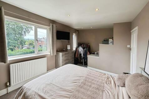 70a077d1-WhatsApp...