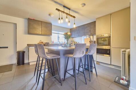 Open Plan Living/Dining/Kitchen