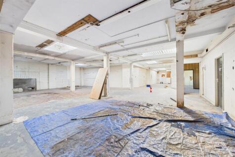 27 Eastover, Bridgwater, Somerset TA6 5AW | Freeho