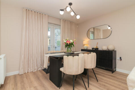 45 rosemont place  G78 1FE  Barrhead-9