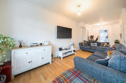 1374962-8-690dcbb...