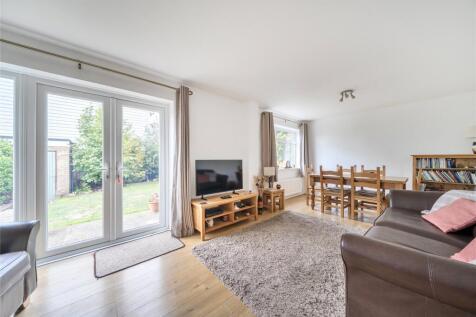 Sitting/Dining Room