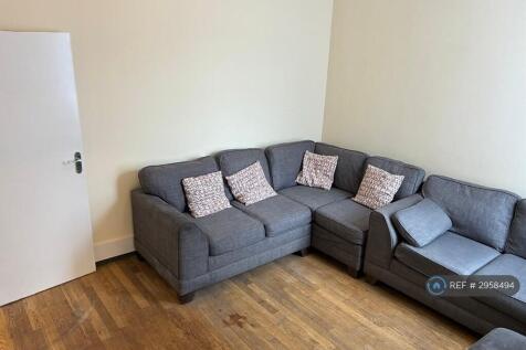 Lichfield Road, London, E6 photo 3