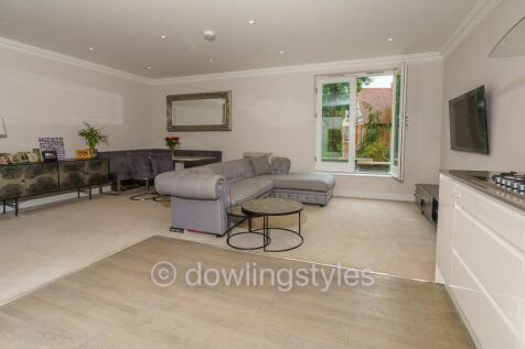 Open plan reception.