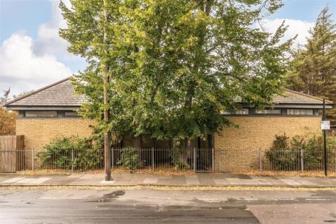 London, SE3 - property photo
