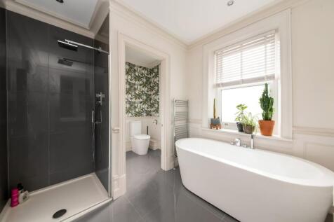 BEDROOM TWO EN-SUITE