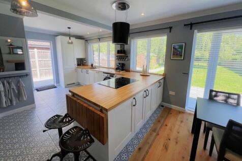 Grove Heath Road, Ripley photo 4