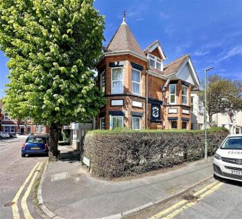 Bournemouth, BH5 - property photo