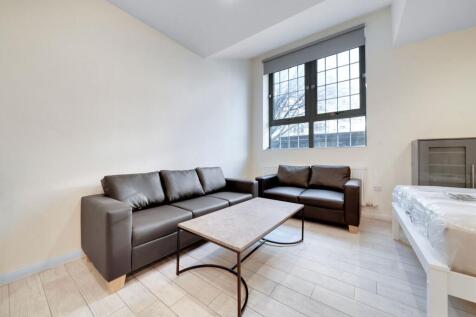 Open-Plan Kitchen/Lounge
