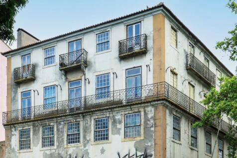 Charming Building, Estrela