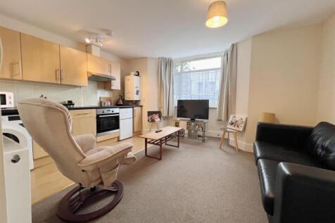 2 - Block of Flats for Auction, Fishponds.JPG
