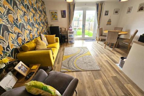 Dining Living Area.jpg