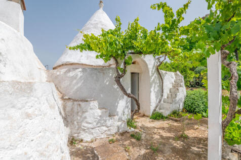 0022229-033_trullo_sessana_for_sale_ostuni_puglia_ital