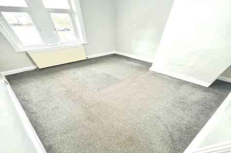 7 Kelloe Street, Cleckheaton, Kirklees photo 3