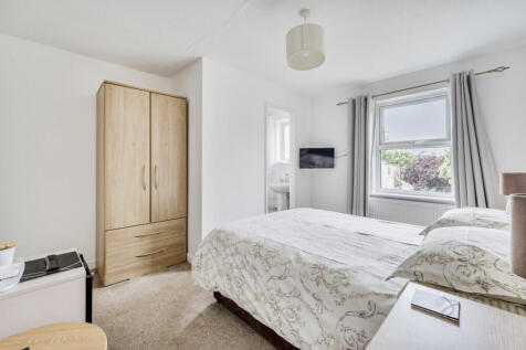 1319991-10-68790b...