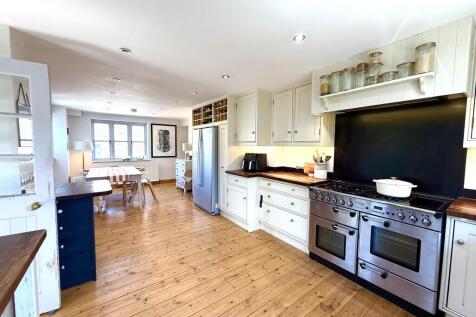 Kitchen breakfast...