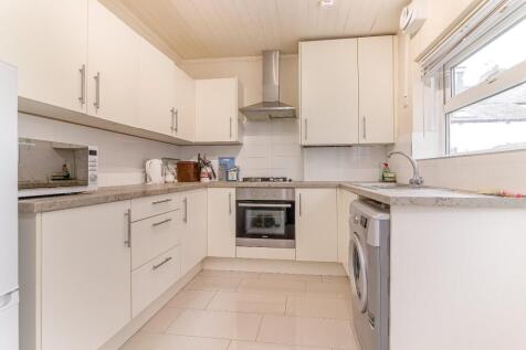 Kitchen - A.jpg