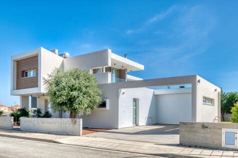 Front of the Villa