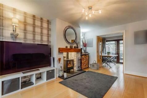 Living room to diner.jpg