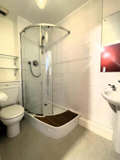 Shower Room.JPG