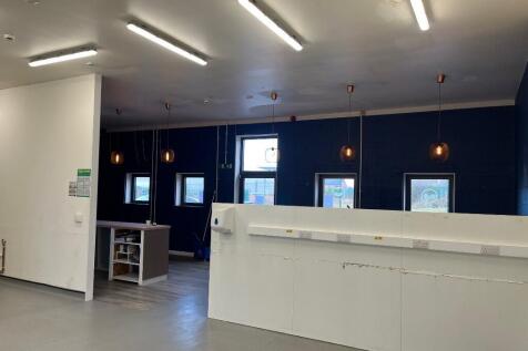 Commercial Property to rent Image 6