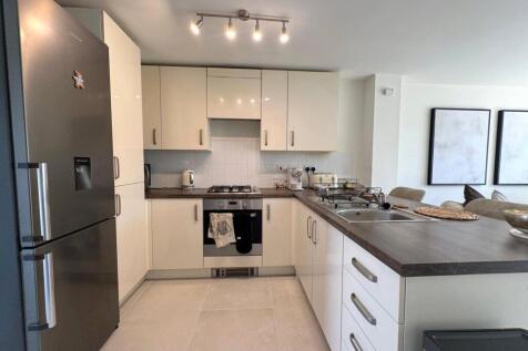 Felthouse Drive, Warwick, CV33 photo 3