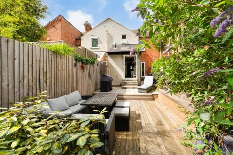 31 Hawthorn Road, Kettering-36.jpg