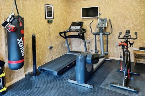 5587a876-gym 203.jpg