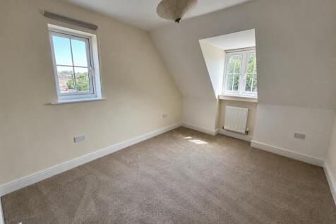 Bedroom 1.jpeg