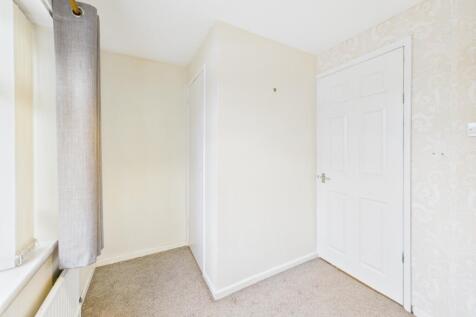 CAM04233G0-PR0046-STILL006