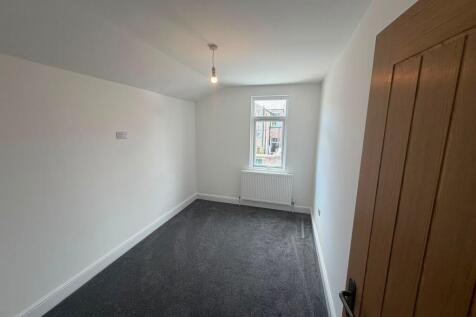 York Street, Barrow-In-Furness, LA14 photo 5