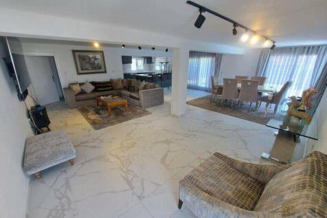 Living area - ground