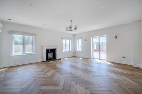 Sitting room - Fl...