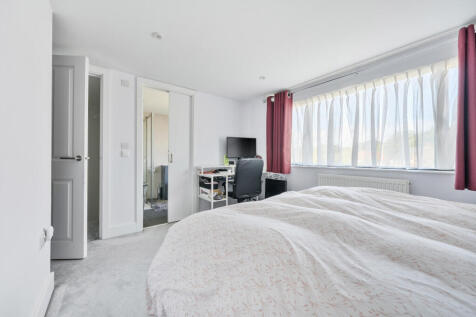 1346023-9-68b1c52...