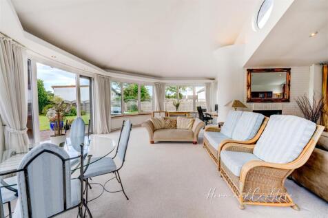 Wellfield Court, Marshfield, HernCrabtree (6).jpg