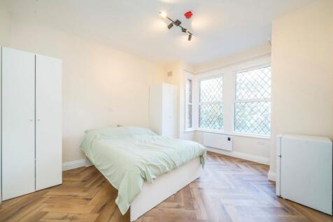 Ramsay Road, Acton photo 5