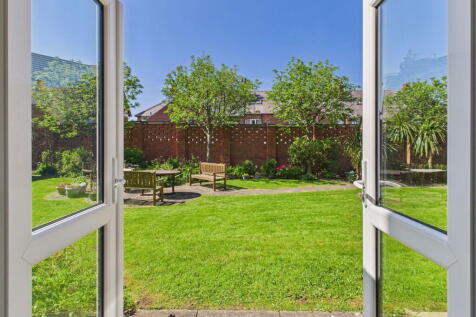 Whitby, YO21 - property photo