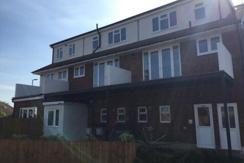 Eastwoodbury Crescent - Online Registration photo 2
