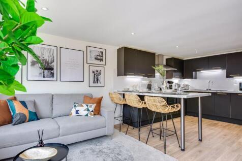 2 Lysander Close, St. Ives photo 5