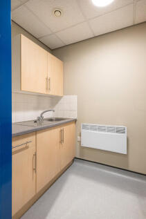Light Industrial to rent Image 4
