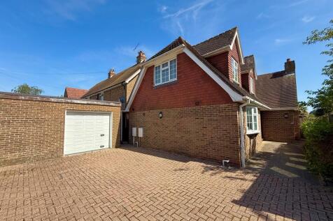 16a Lansdowne Fro...