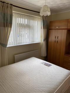 Bedroom no.2 rear double: