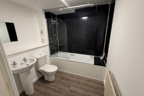 3 Bed Bathroom