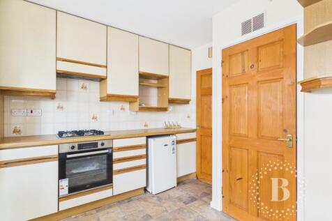Cedar Avenue, Shawbury, SY4 photo 4